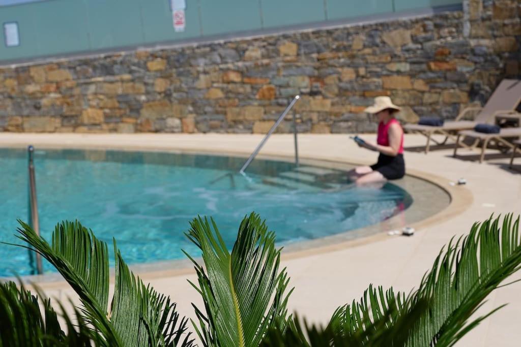 Superior Family Apartment W/Pool Dining Area Stavromenos Buitenkant foto