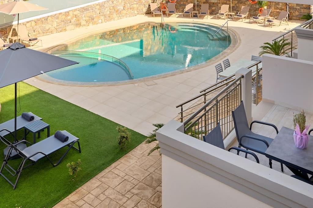 Superior Family Apartment W/Pool Dining Area Stavromenos Buitenkant foto